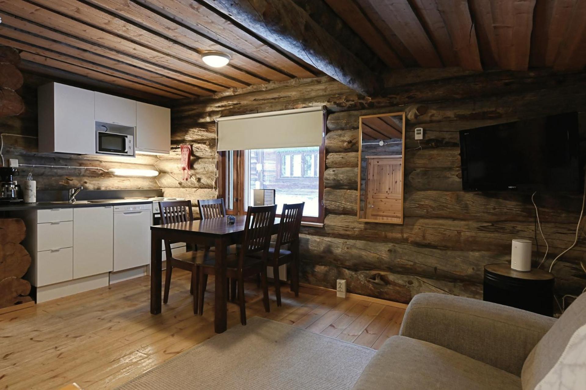Classic Log Cabin Ski-In Ski-Out Levi Exterior photo