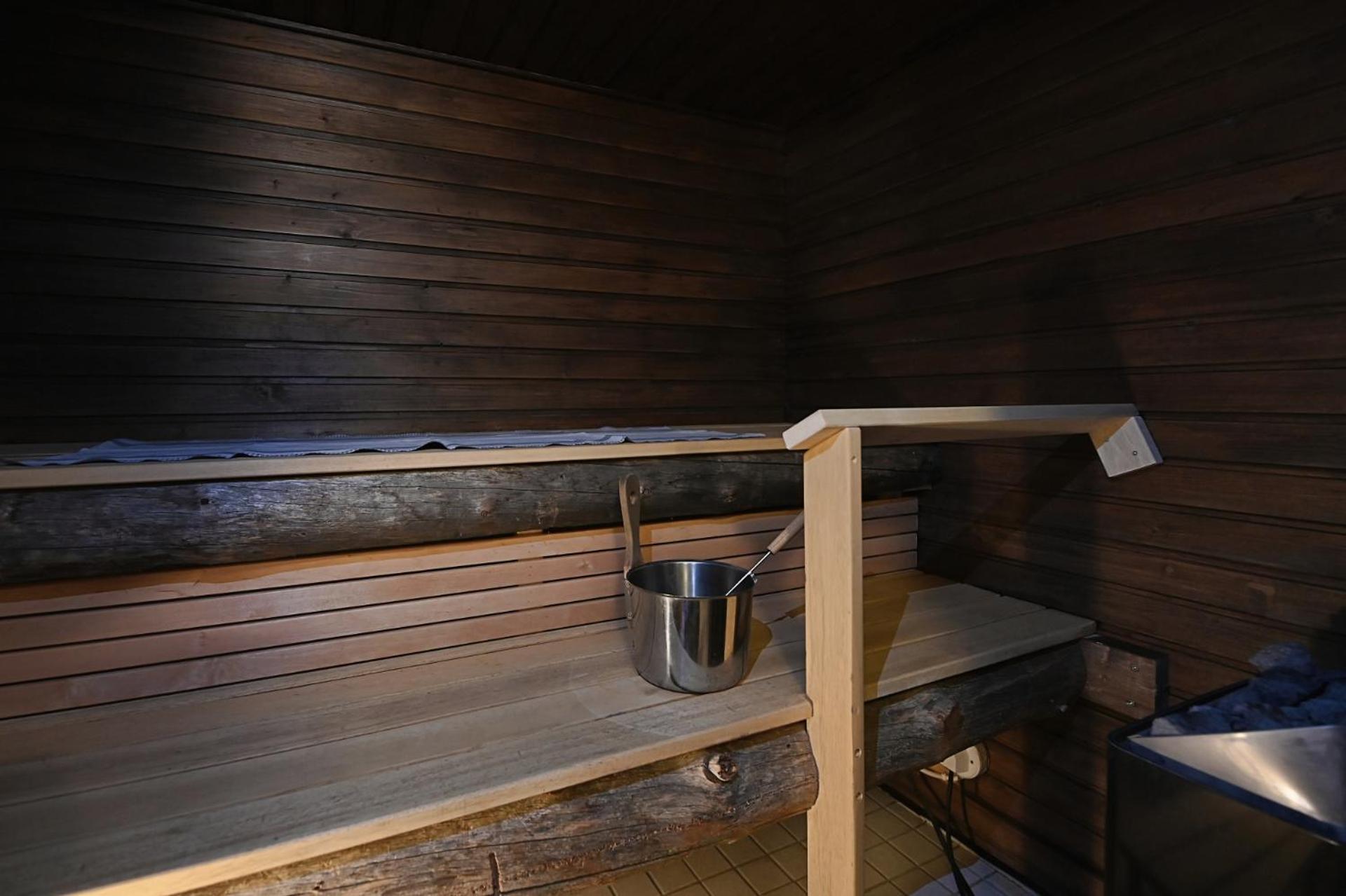 Classic Log Cabin Ski-In Ski-Out Levi Exterior photo