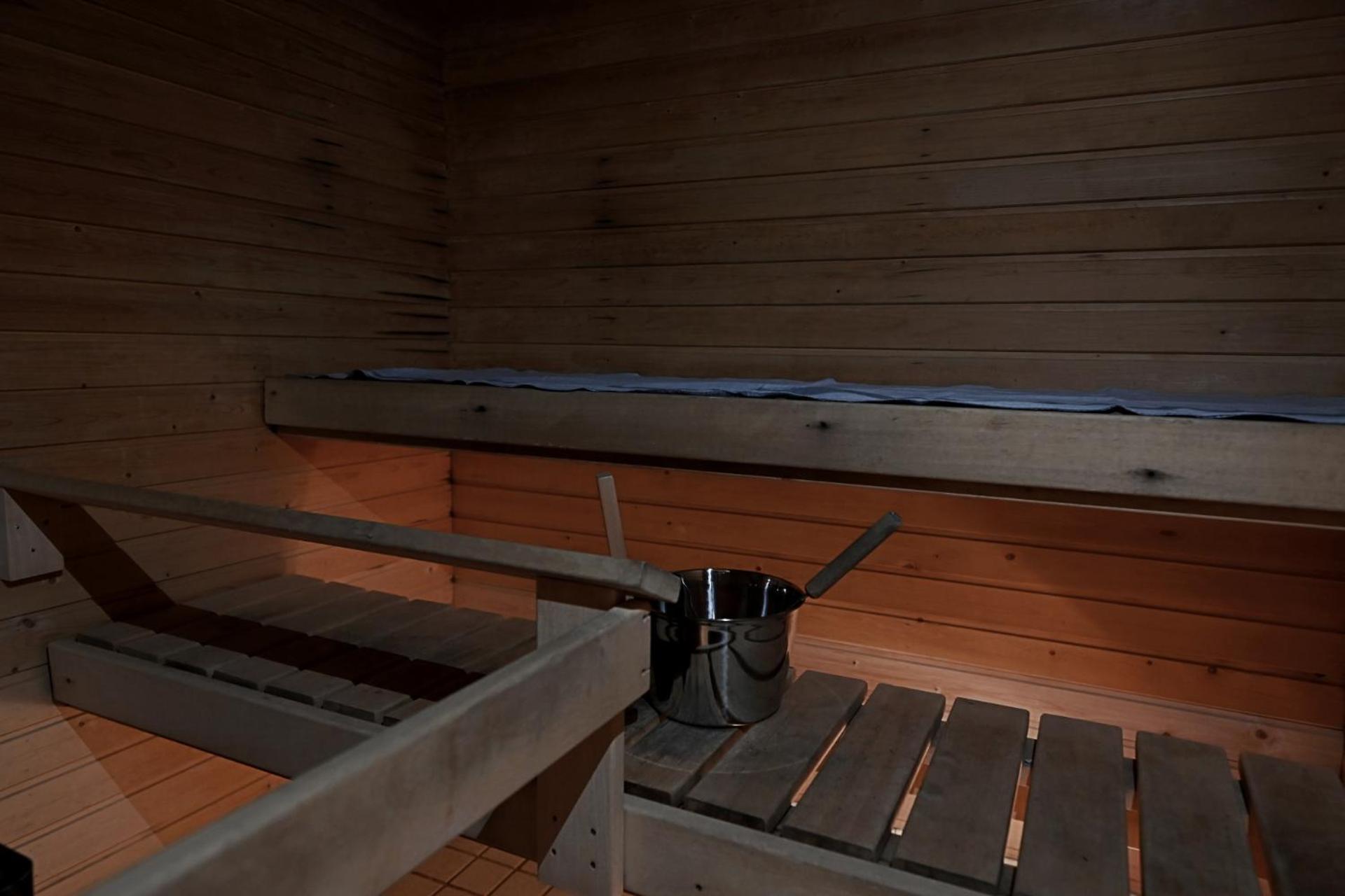 Classic Log Cabin Ski-In Ski-Out Levi Room photo