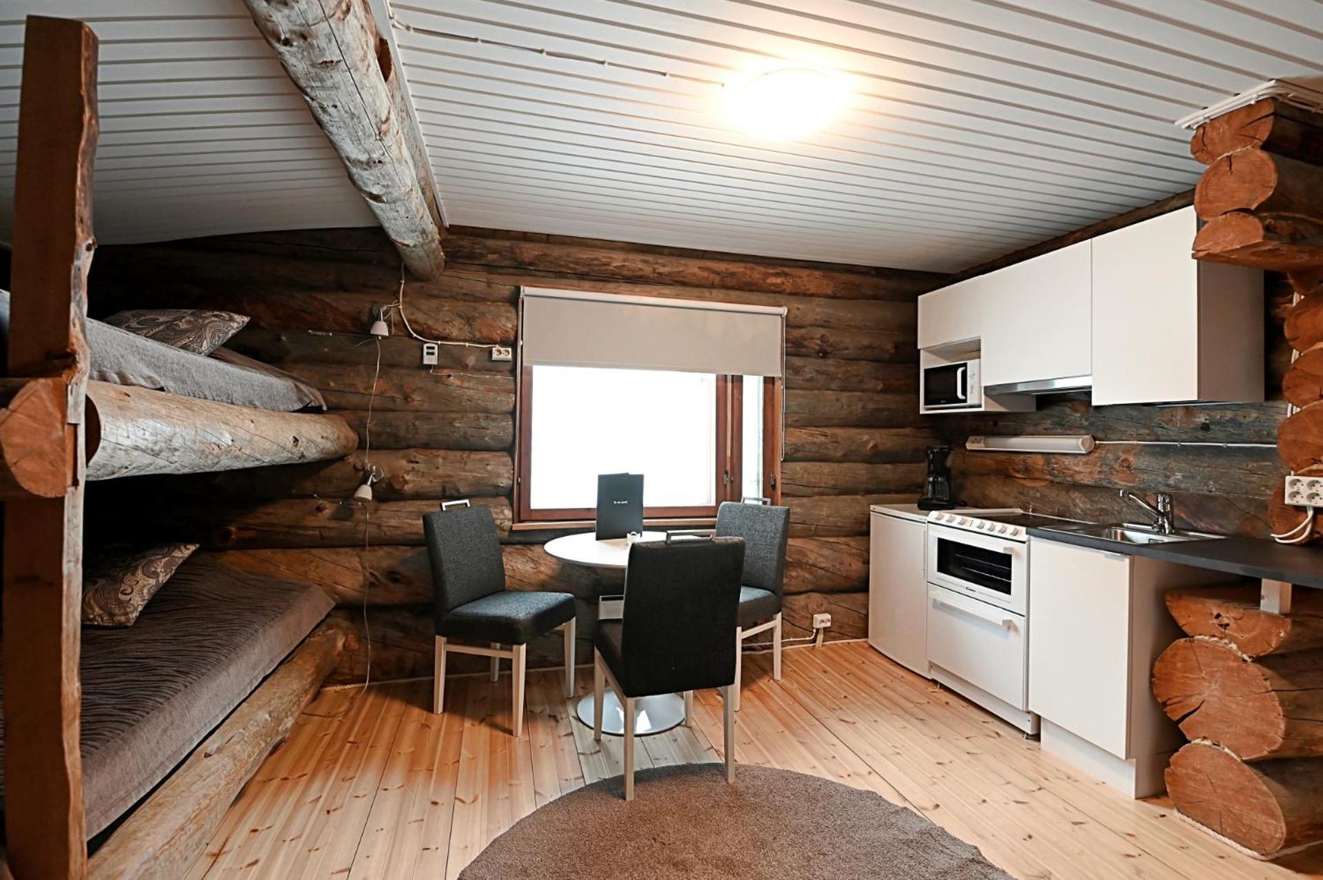 Classic Log Cabin Ski-In Ski-Out Levi Exterior photo
